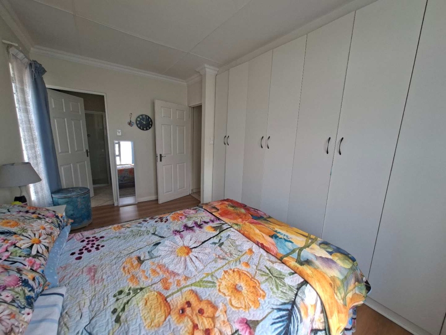 3 Bedroom Property for Sale in Fraaiuitsig Western Cape